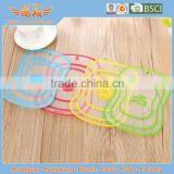 Easy Clean Flexible Thin Plastic Cutting Board thumbnail-1