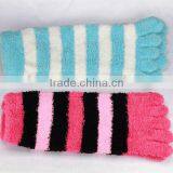 Coral Fleece 5 Toe Socks thumbnail-1