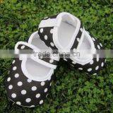 Hot Selling Withe Polka Dots Baby Shoes/fashion Baby Shoes