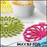Premium Quality Cheap Insulated Flexible Durable Non Slip Coasters Multi-Use Flower Shaped Trivet Silicone Mat Hot Pads thumbnail-4