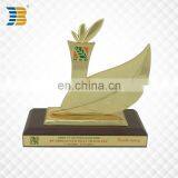 High Quality Custom Design Own Logos Metal Trophy Cups With Wooden Base