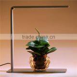 Traditional Art Deco Metal Flower Lamp thumbnail-1