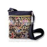Wholesale Unisex Canvas Messenger Bag High Quality Double Sides Embroidery Bag With Pocket thumbnail-2