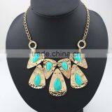 Charming Metal Top Grade Crystal Female Big Chunky Necklace Wholesale thumbnail-2