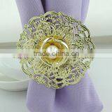 Fashionable Metal Flower Plastic Pearls Napkin Ring thumbnail-2