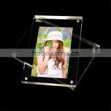 High Quality Magnetic 7 Inch Digital Photo Frame thumbnail-2
