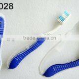 Folding Fashion Delicate Toothbrush thumbnail-1
