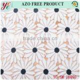 Big Black Stamen White Petals Chemical Lace Embroidery Fabric for Dress