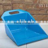 Plastic Dustpan thumbnail-1