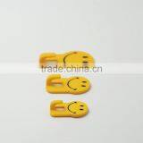 3 Sizes Smile Face Plastic Bathroom Self Adhesive Wall Hook thumbnail-3