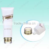 D40 70ml-180ml Face Wash Cream with Fashion Looking Acrylic Cap