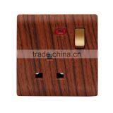 3 Pin 13A Switch Socket With Neon