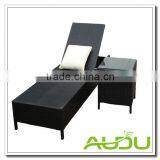 Audu Foldable Wicker Chaise Lounges With Small Side Table