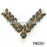 New Acrylic Black V-shaped Gold Shoes Rhinestone Accessories thumbnail-1