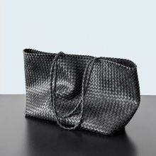 Retro Handwoven Basket Bag Beach op Handbag Soft Handle Artistic Sle Casual ex Basket Ape Mid Size Stripe Pattern thumbnail-2