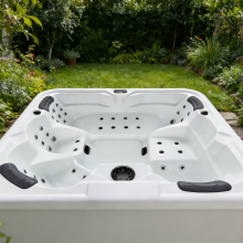 BeninDurable Structure Whirlpool BathtubBuilt-incirculationsystemkeepsthewaterflowing thumbnail-5