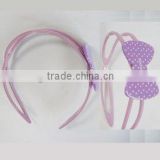 Plastic flat bow hair band with flower