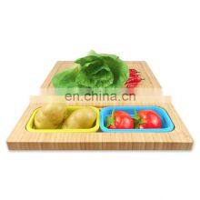 Bamboo Cutting Board With 4 Collapsible Silicone Food Storage Containers thumbnail-5