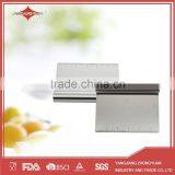Non-stick Stainless Steel Dough Scraper With Scale thumbnail-1