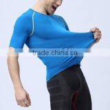 Mens Seamless Sport Compression T-shirt thumbnail-3