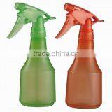 Plastic Garden Spray Bottle thumbnail-1