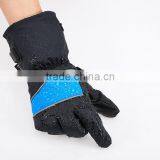 Waterproof Winter Heated Hunting Gloves thumbnail-3