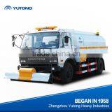 Road Sweeper Truck thumbnail-1