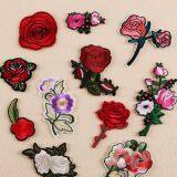 Beautiful embroidery flower patches for garment.