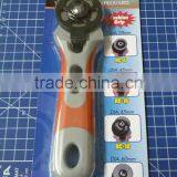 DAFA BRAND Diy Tools Top Quality Rubber Handle Rotary Cutter 45mm With Flexible Safeguard thumbnail-2
