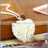 Cheap Alloy Luminous Glow in the Dark Heart Locket Charm Pendant Ladies Jewelry Necklace thumbnail-2