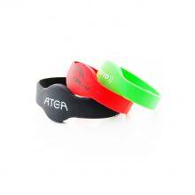 Personalized 13.56mhz Silicone Nfc Bracelet S50 1k Rfid Wristbands for Water Park thumbnail-2
