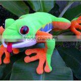 Fashional Popular Lovely Green Plush Frog Animal Toy With Heart Pillow for Valentine Festival thumbnail-6