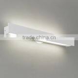 0814-16 White White Anodized Natural Aluminum Fluorescent Lighting Wall/Ceiling Light