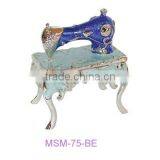 Miniature Sewing Machine With 4-legged Stand thumbnail-1