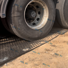 High Toughness Ground Protection Mats for Heavy Equipment thumbnail-2