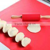 2015 NEW Silicone Flour Rolling Pin thumbnail-2