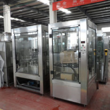SS 304 Beverage Bottling Equipment 4000BPH Pneumatic Electric Driven Type thumbnail-5