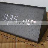 2014 Buy Low Price China Wooden Alarm Clock Desk Table Clock for Gift Clock