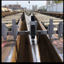 Digital Rail Vertical Frog Wear Gauge thumbnail-1