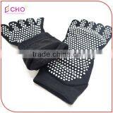 Multi-color Anti-slip Fitness Yoga Pilates Socks thumbnail-4