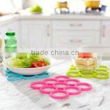 Heat Resistant Silicone Mat Round Shaped Waterproot Place Mat thumbnail-1