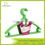 Household Plastic Clothes Hanging Rack thumbnail-1