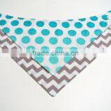 Hot sales! Top quality boutique cute chevron cotton baby bib wholesales