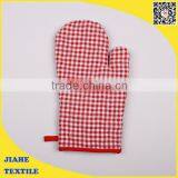 Polyester/cotton Printed Checks Oven Glove thumbnail-1
