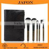 Factory Supplier Travel Convenient Bling Bling Makeup Brush 5pcs With Mirror thumbnail-1