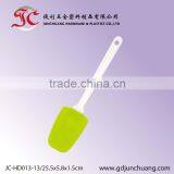 User-friendly Silicone Body Butter Spatula