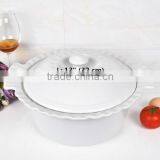 13" Round Ceramic Bakeware With Lid thumbnail-2