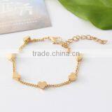 Zm33719a Simple Ladies New Model Gold Plated Heart Shaped Charm Bracelet thumbnail-2