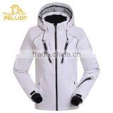 2017 Wholesale Winter Outdoor Jacket Women Professional Ski Jacket thumbnail-3