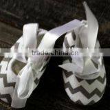 Multi-colored/colorful Chevron Newborn Baby Crib Shoes thumbnail-2